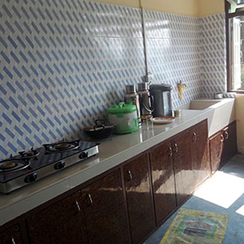 Neat and tidy kitchen