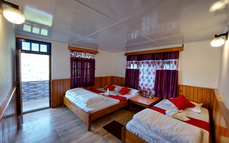 Cozy Triple Sharing Bedroom